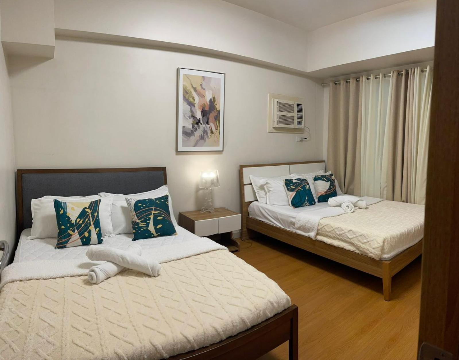 8 Adriatico Staycation Манила Номер фото